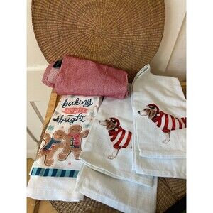 Set of four Christmas kitchen towels